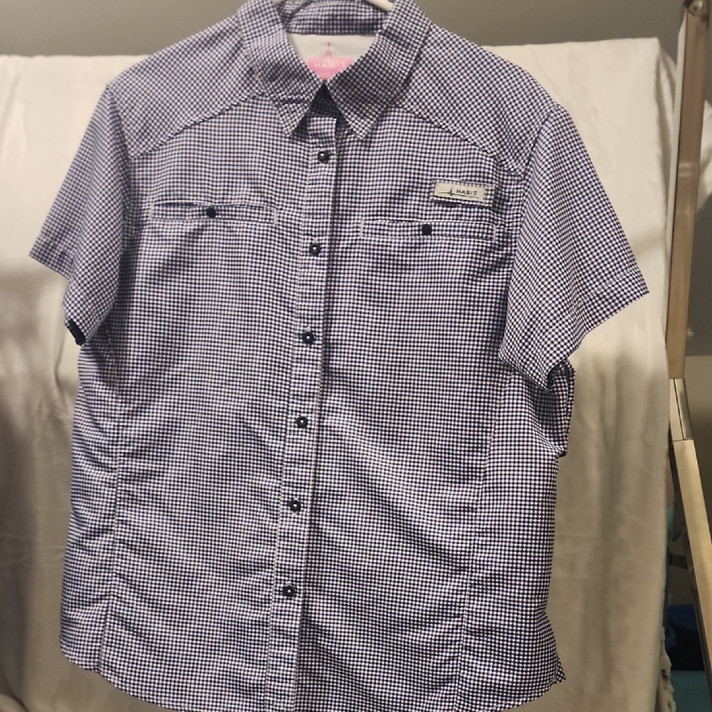 Blue and White Fitted Button Down Shirt with Notched Collar (Z31)